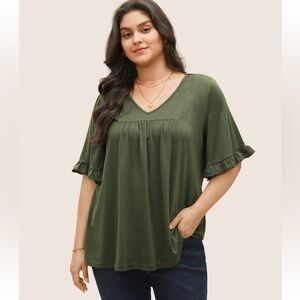 BloomChic Plus Size Solid Gathered Ruffle Trim Flounce Sleeve T-shirt